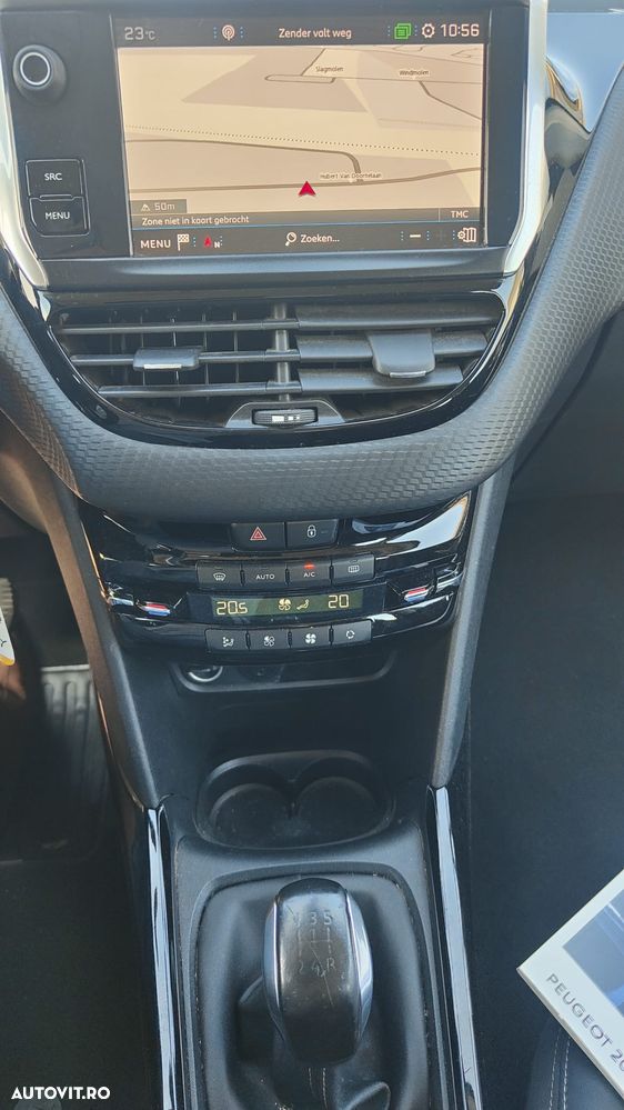Peugeot 2008 PureTech 110 Style - 9