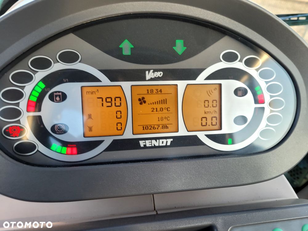 Fendt 824 VARIO Profi Plus SCR - 21