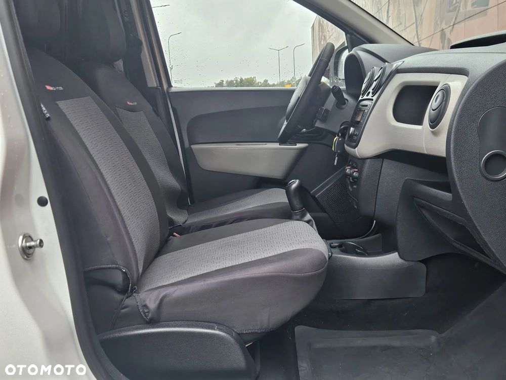Dacia Dokker - 8