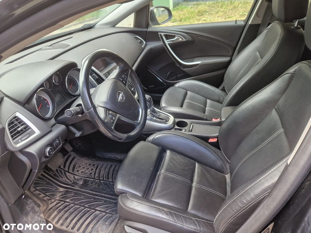 Opel Astra 1.6 T Cosmo - 5