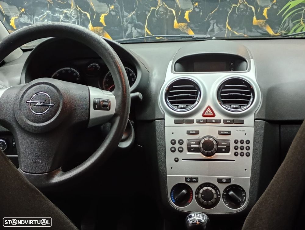 Opel Corsa 1.2 Cosmo - 8