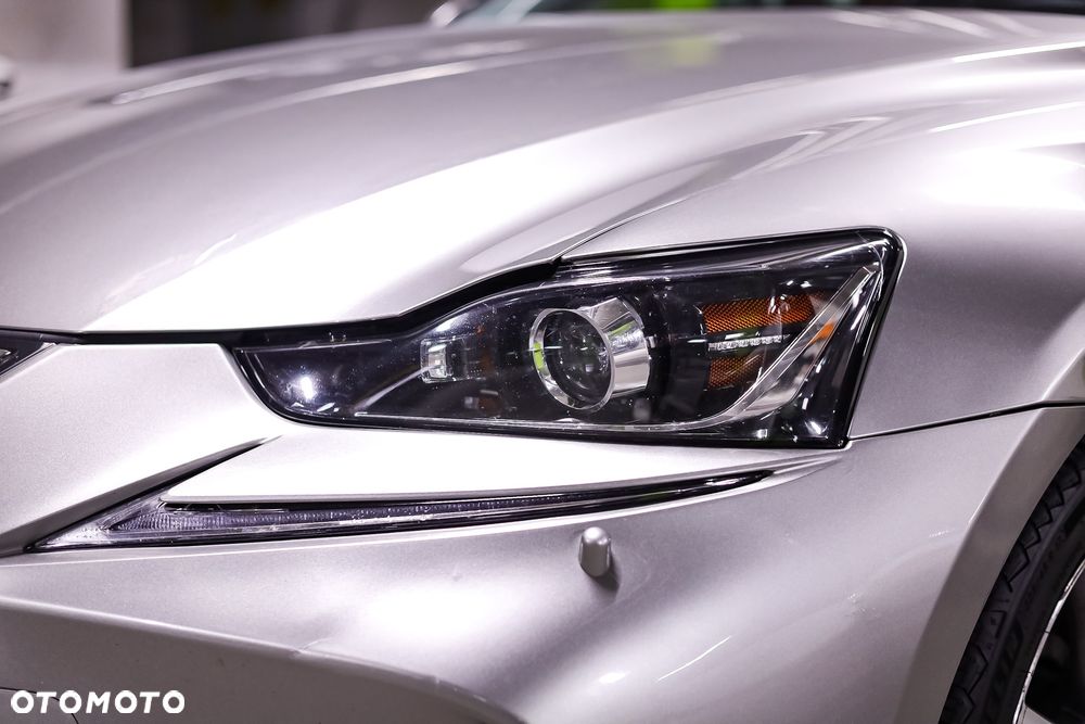 Lexus IS 200t / 300 Elegance - 6