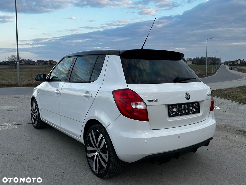 Skoda Fabia 1.4 TSI DSG RS - 5