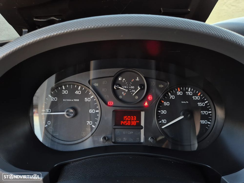 Peugeot Berlingo 1.6 HDi - 27