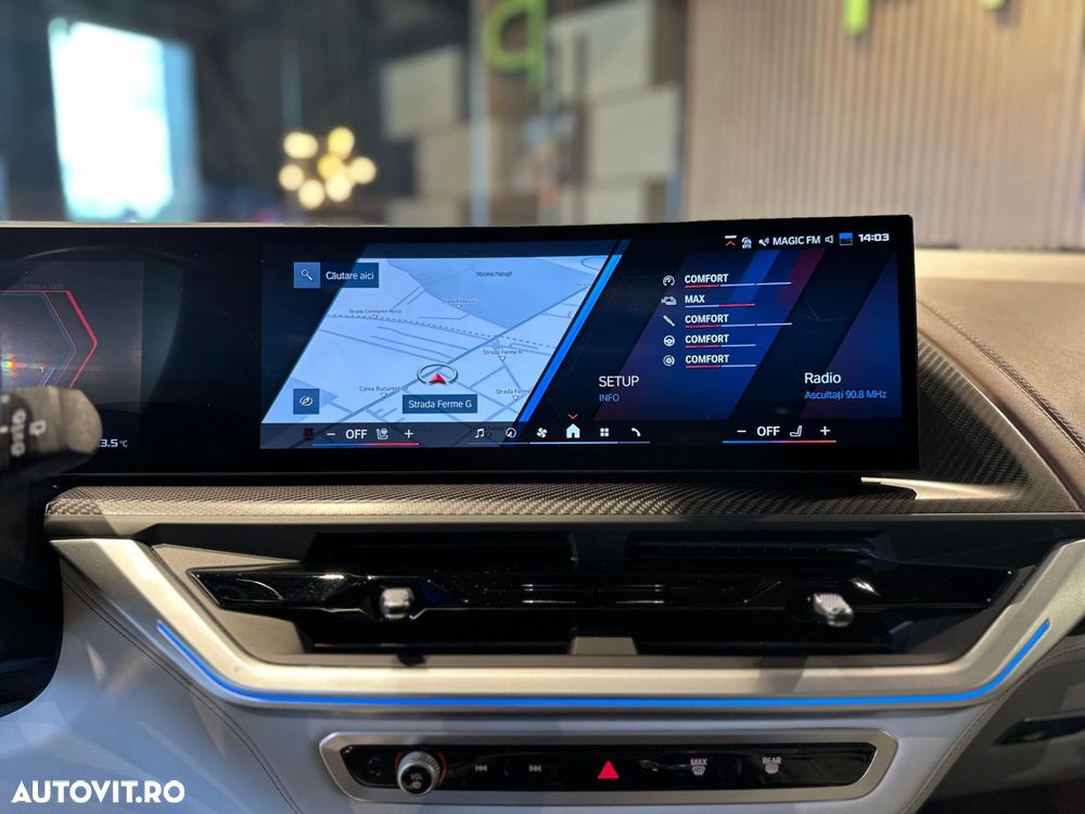 BMW XM 50e - 24