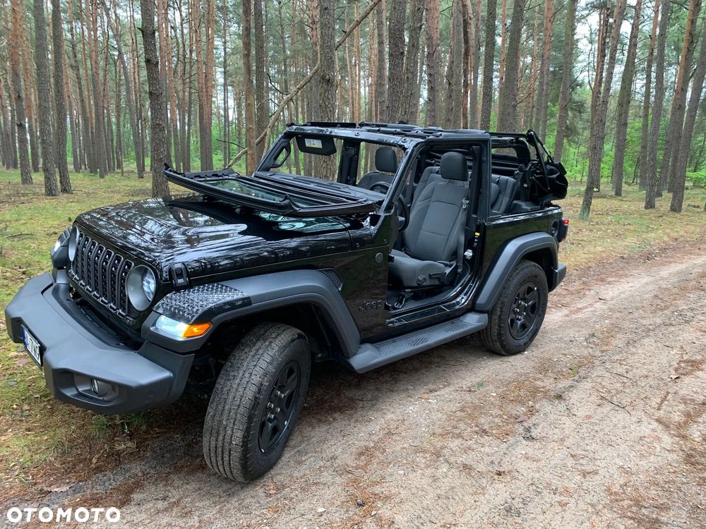 Jeep Wrangler - 2