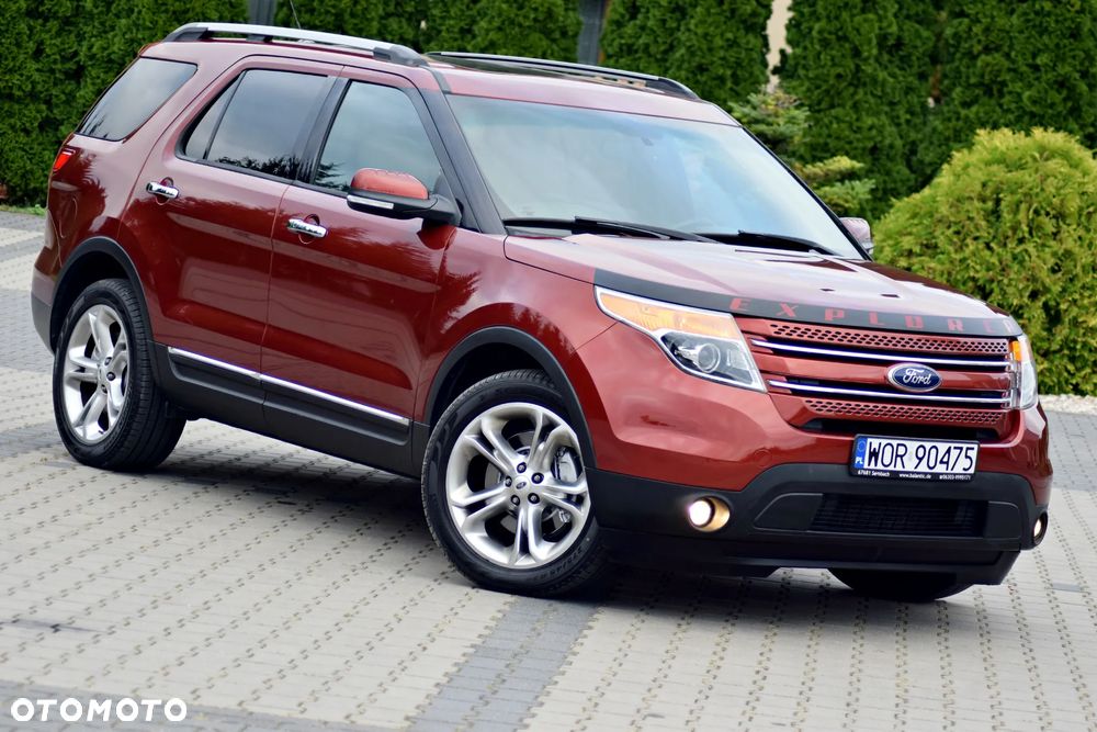 Ford Explorer - 32
