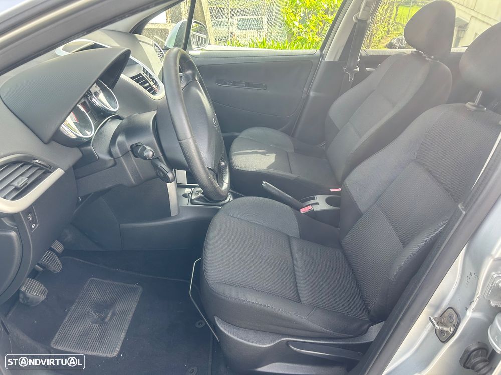 Peugeot 207 1.4 HDi Sport - 4
