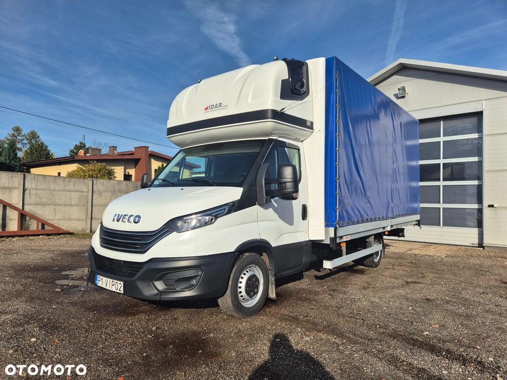 Iveco DAILY PLANDEKA 12EP 3.0 180KM MANUAL SERWIS ASO BEZWYPADKOWY ZADBANY 2023 PODUSZKI FV23% KLIMA WEBASTO 35S18 FULL LED - 1