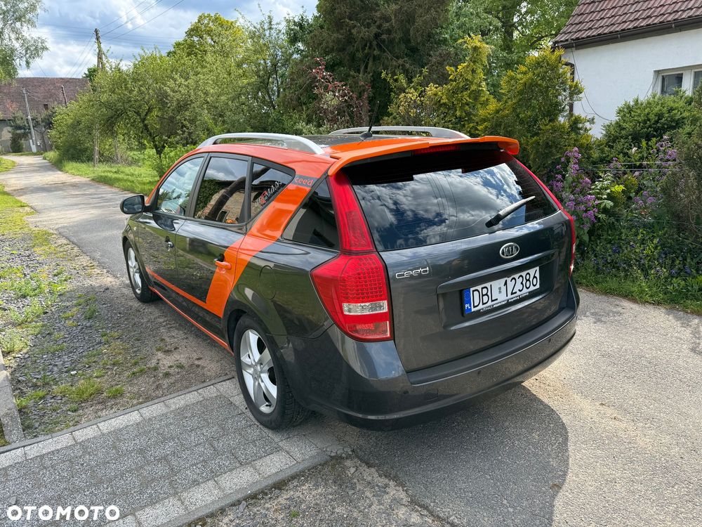 Kia Ceed 1.4 CVVT Attract - 3