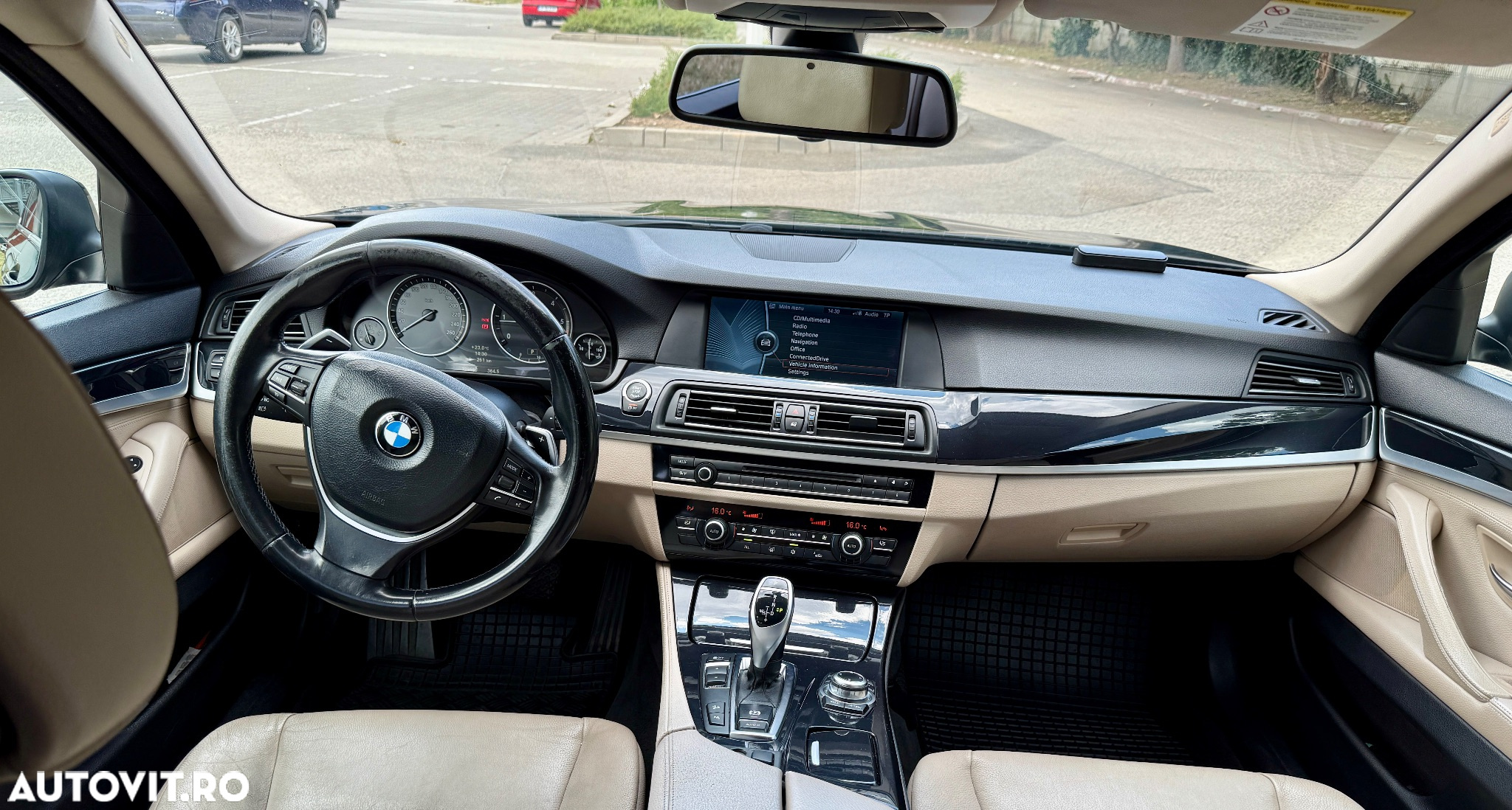 BMW Seria 5 520d xDrive Touring Aut. - 9