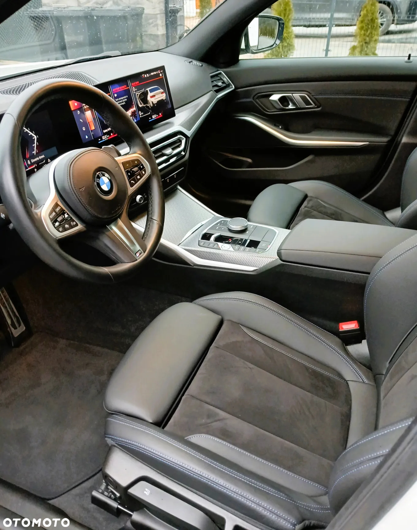 BMW Seria 3 330i M Sport sport - 16