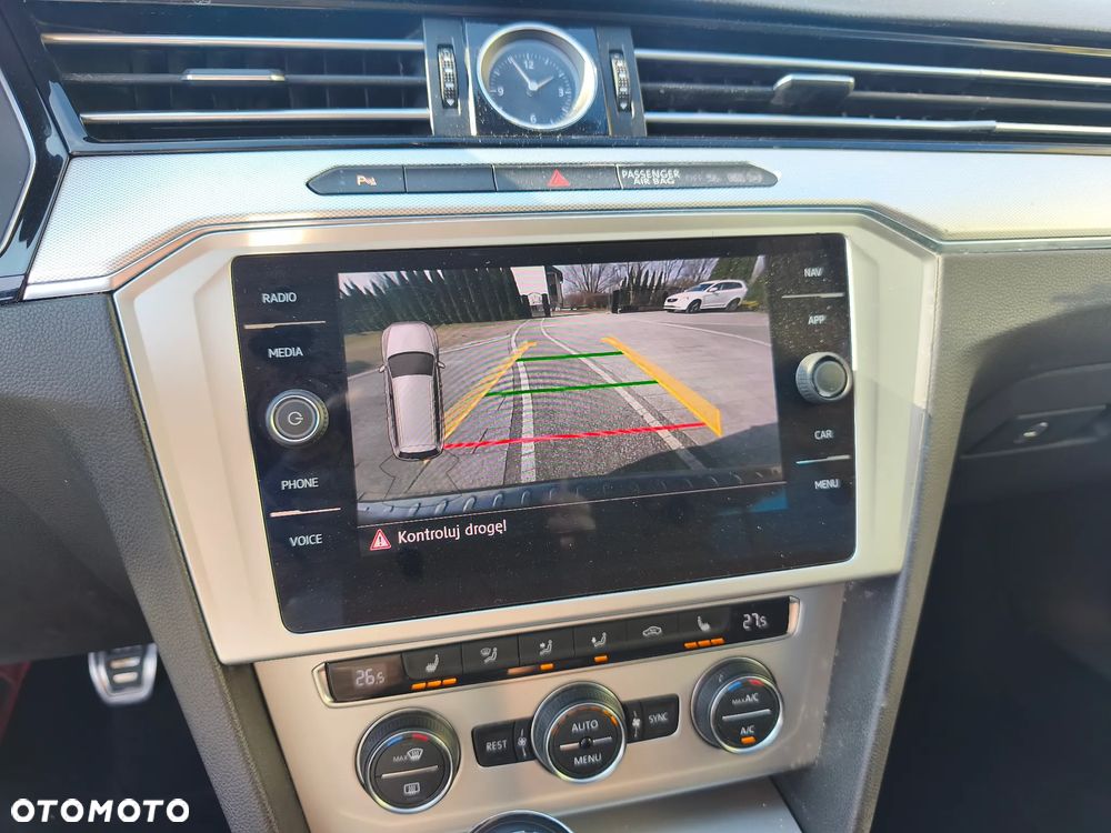 Volkswagen Passat 2.0 TDI (BlueMotion Technology) Highline - 25