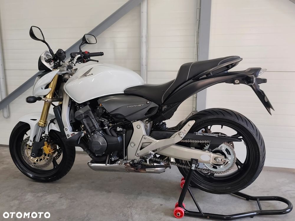 Honda Hornet - 2