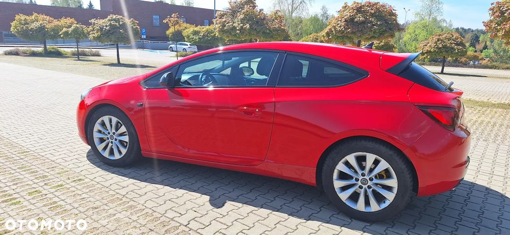 Opel Astra 1.6 T Sport - 1