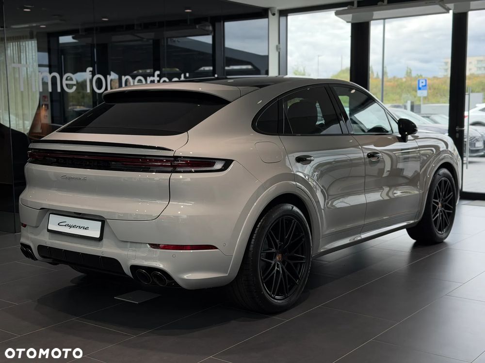 Porsche Cayenne S - 8