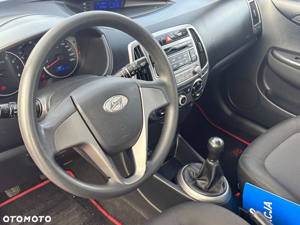 Hyundai i20 1.2 Fifa World Cup Edition - 24