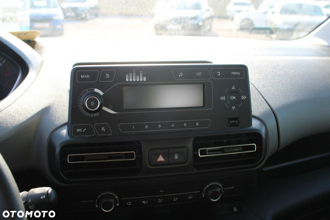 Peugeot Rifter - 21