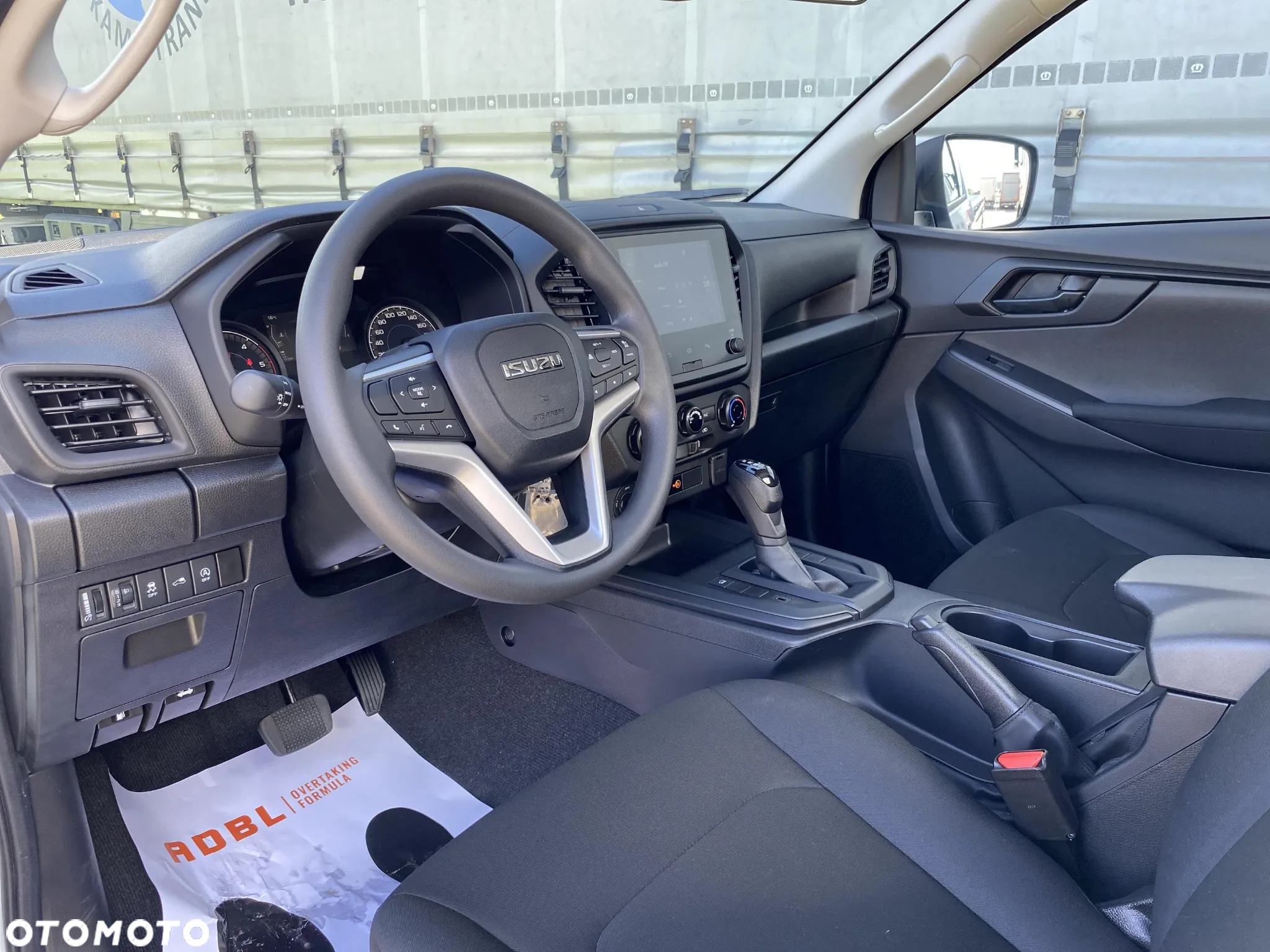 Isuzu D-Max 1.9 SC L - 9