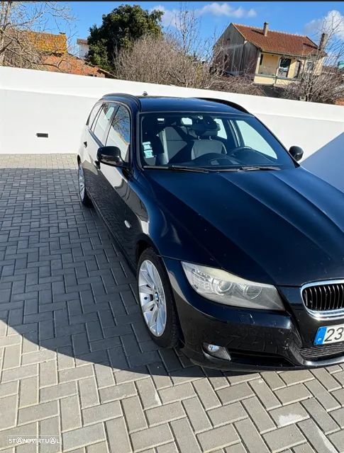 BMW 318 d Navigation - 3