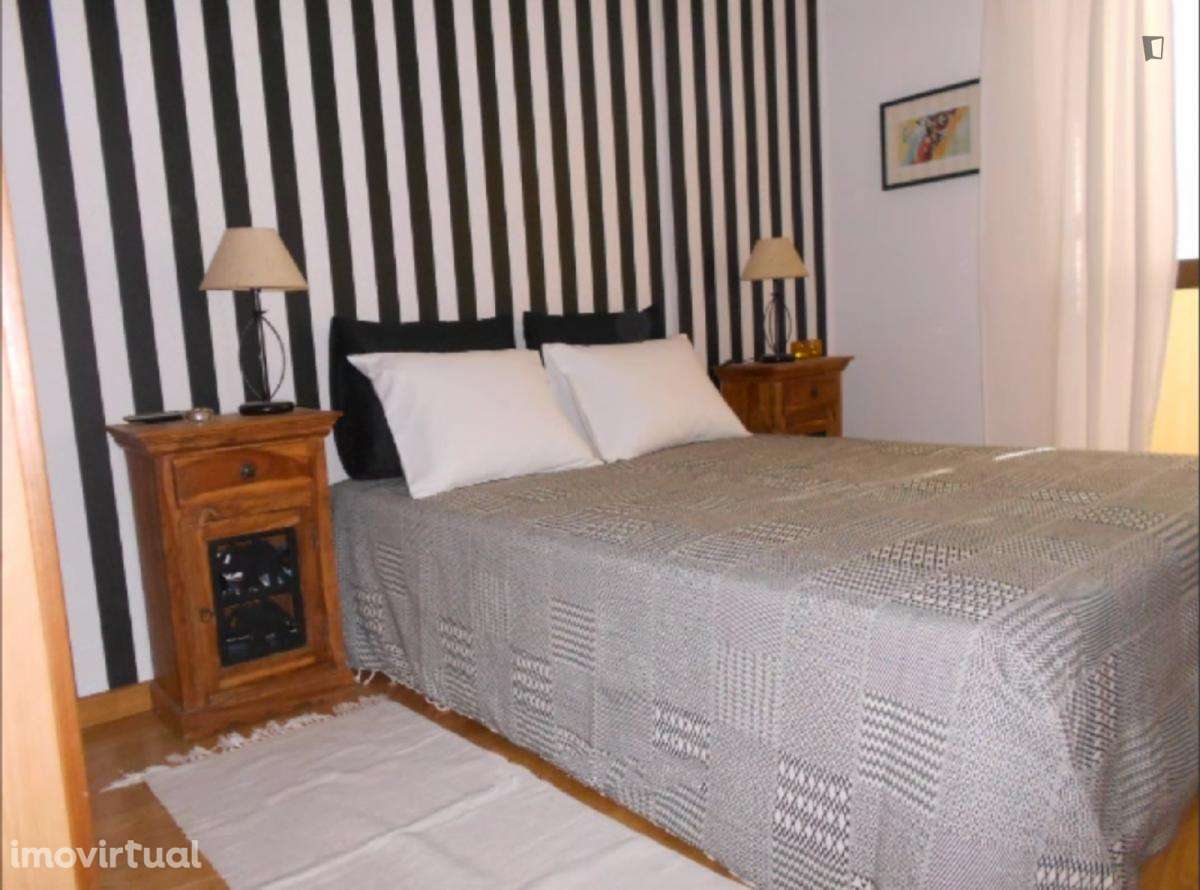 Quarto - localizado em Carcavelos Lisbon - Grande imagem: 5/16