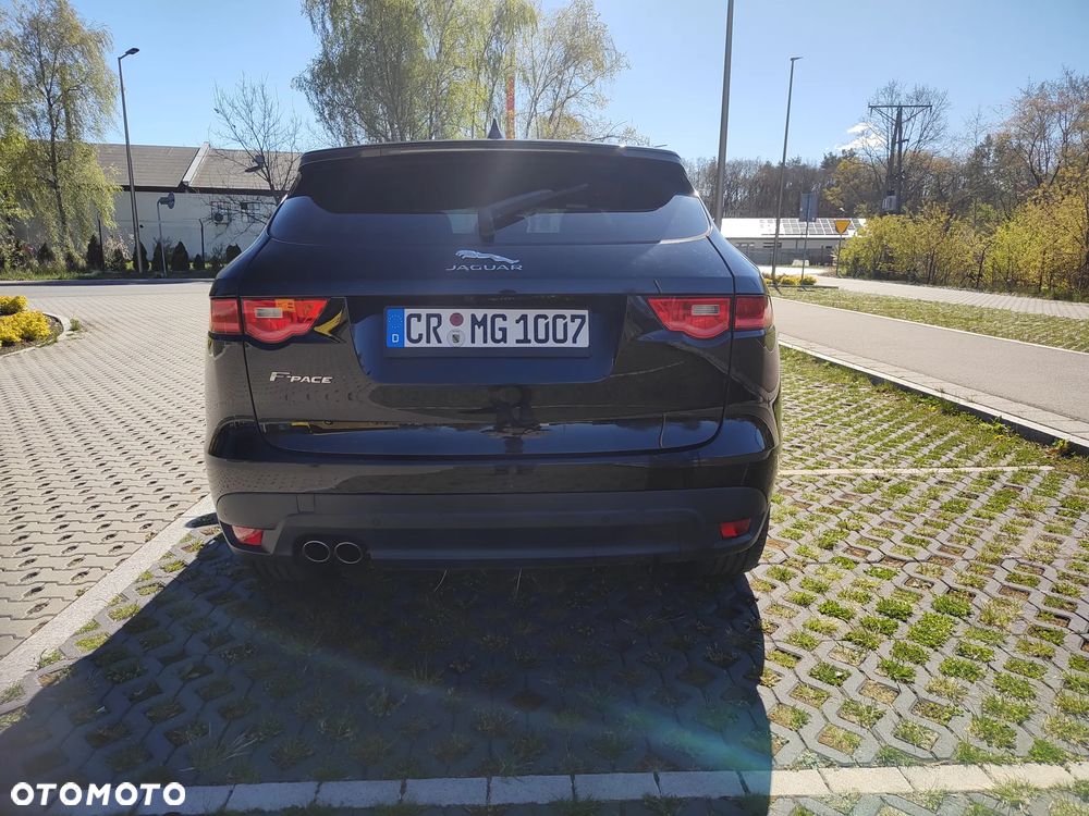Jaguar F-Pace 20d AWD Pure - 10