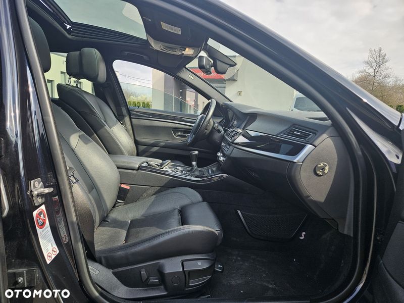 BMW Seria 5 - 25