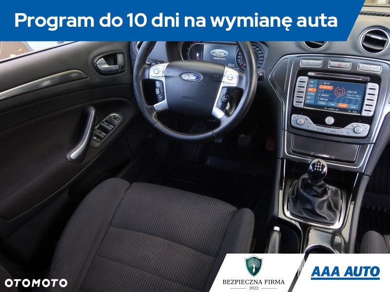 Ford Mondeo - 8