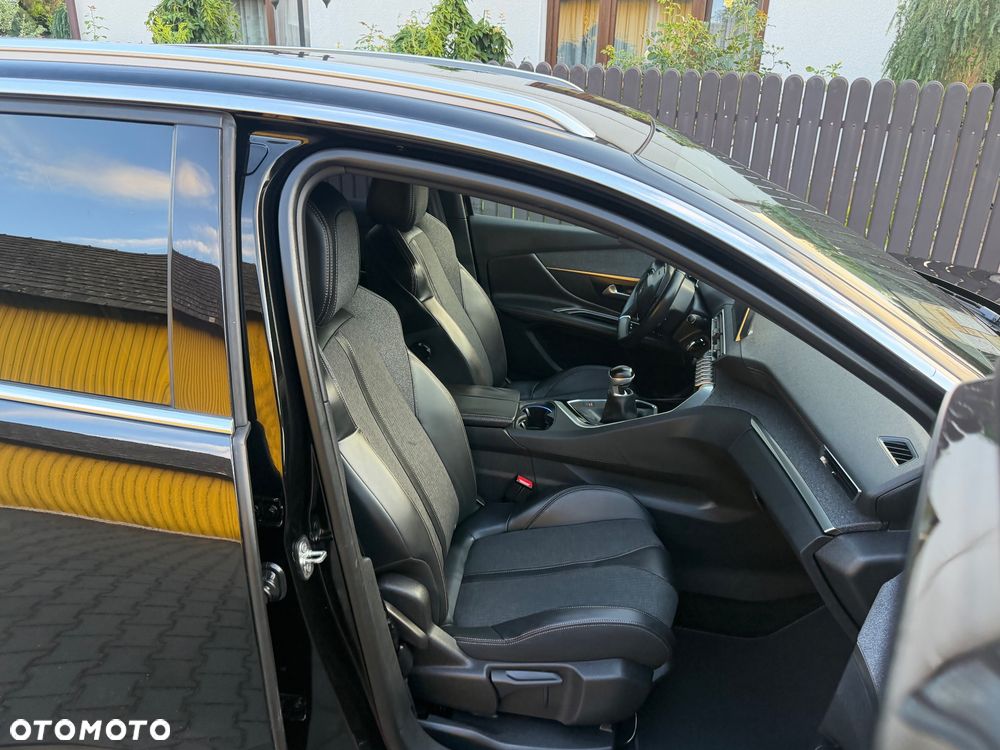 Peugeot 3008 - 23