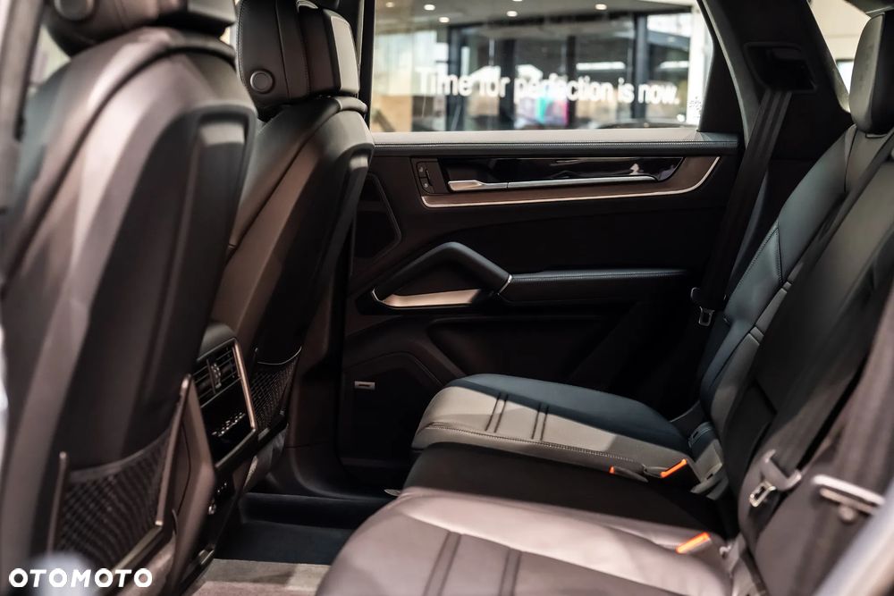 Porsche Cayenne E-Hybrid PHEV - 25