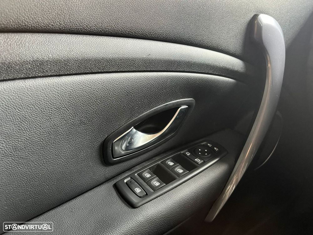 Renault Mégane Sport Tourer 1.5 dCi GT Line - 32