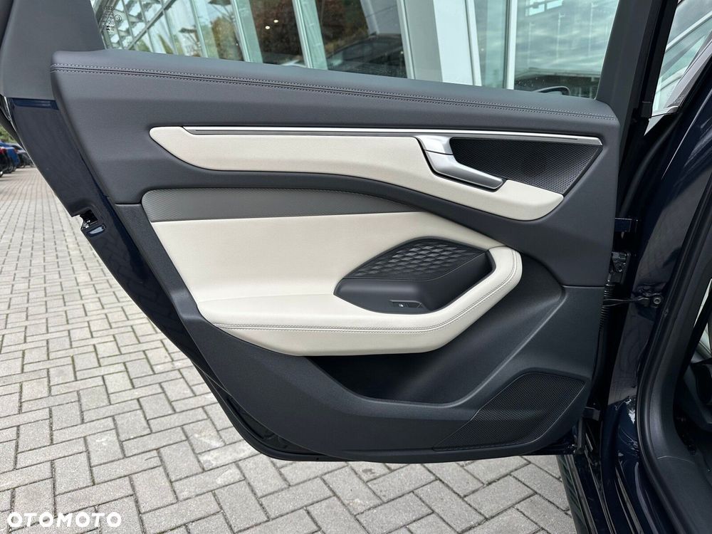 Audi A6 Avant - 17