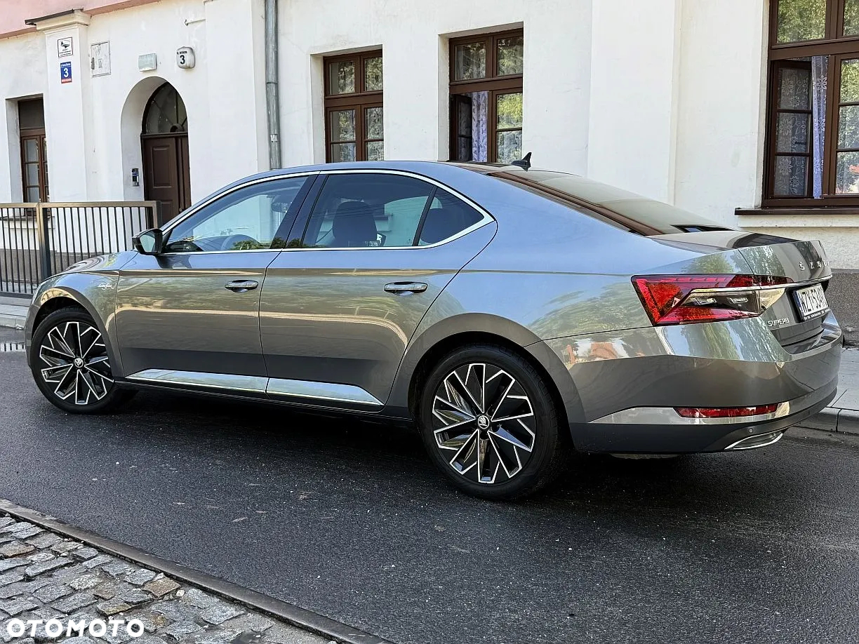 Skoda Superb 2.0 TDI SCR 4x4 L&K DSG - 10