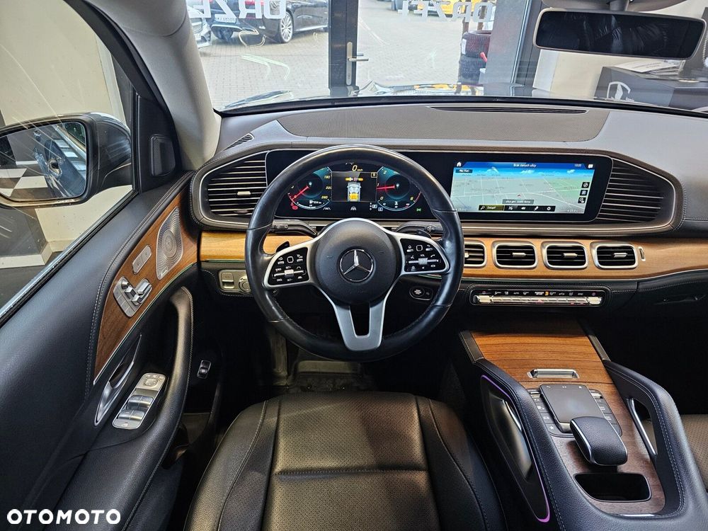 Mercedes-Benz GLE - 23