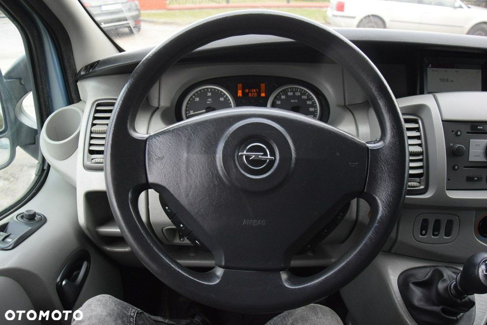 Opel Vivaro - 15