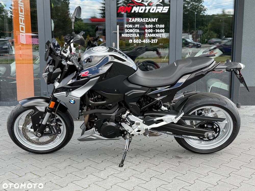 BMW F - 28