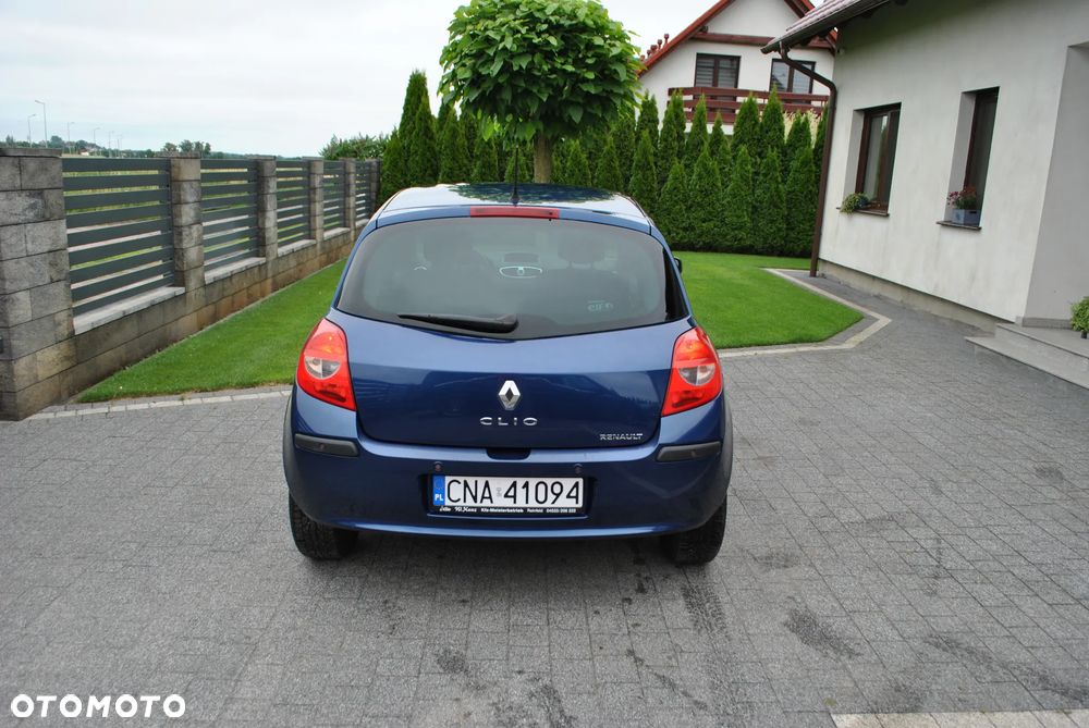 Renault Clio - 13