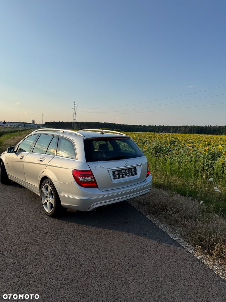 Mercedes-Benz Klasa C 180 BlueEFFICIENCY 7G-TRONIC Elegance - 7