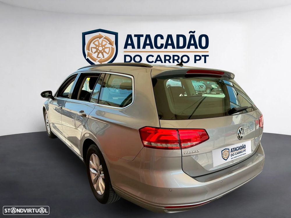 VW Passat - 12