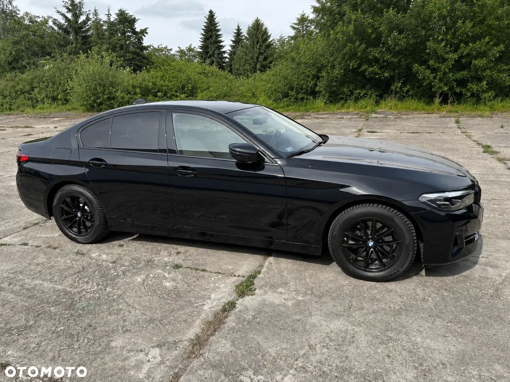 BMW Seria 5 520d xDrive - 2