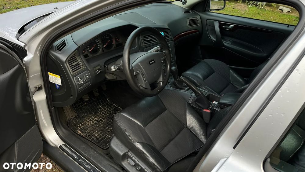 Volvo V70 2.4 - 9