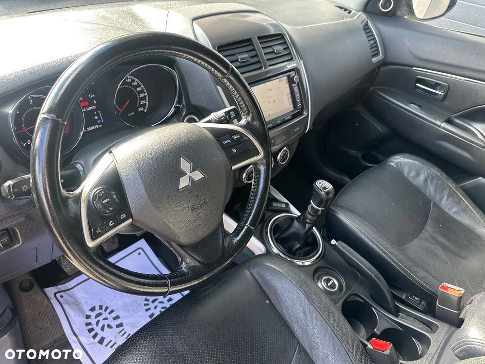 Mitsubishi ASX - 14