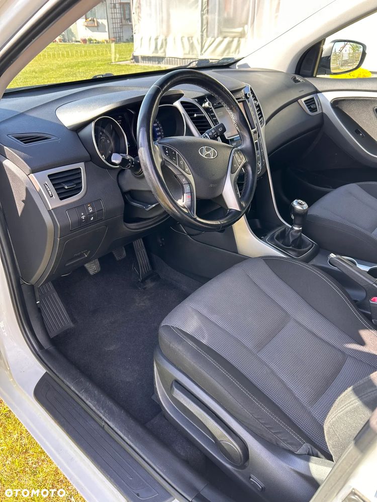Hyundai i30 blue 1.6 CRDi Premium - 6