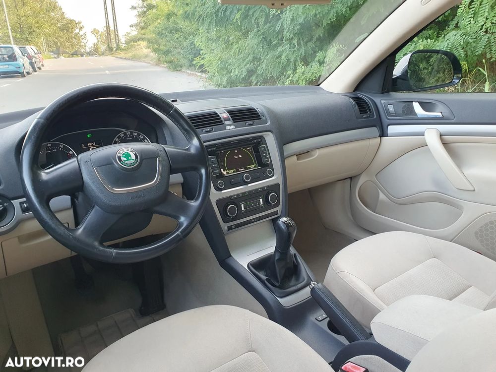 Skoda Octavia 1.2 TSI Ambiente - 2