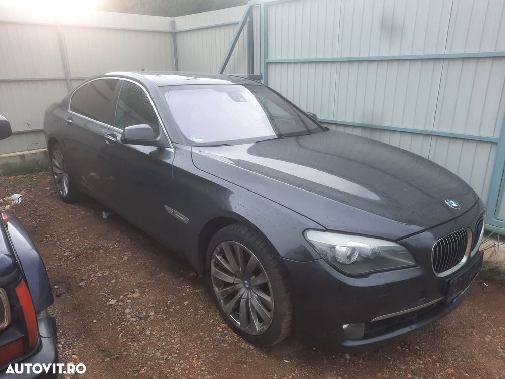 Aripa fata dreapta stanga BMW seria 7 F01 - 5