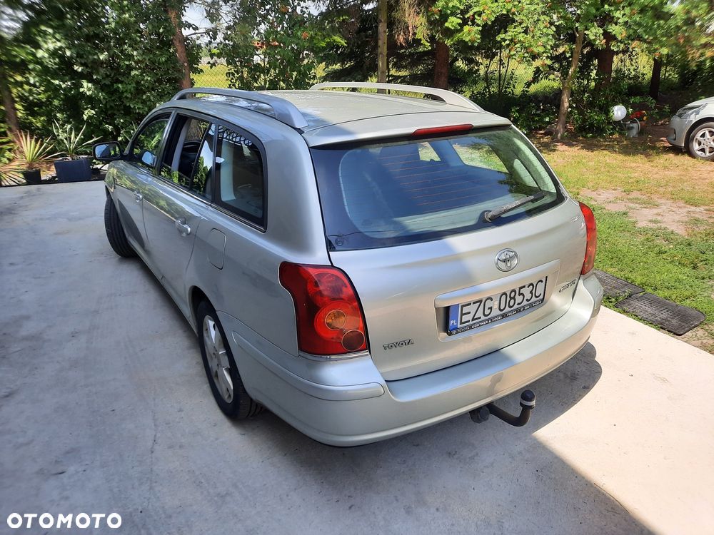 Toyota Avensis 1.8 VVT-i - 5