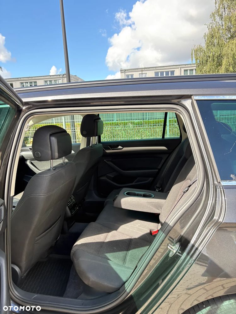 Volkswagen Passat 2.0 TDI BMT Comfortline - 20