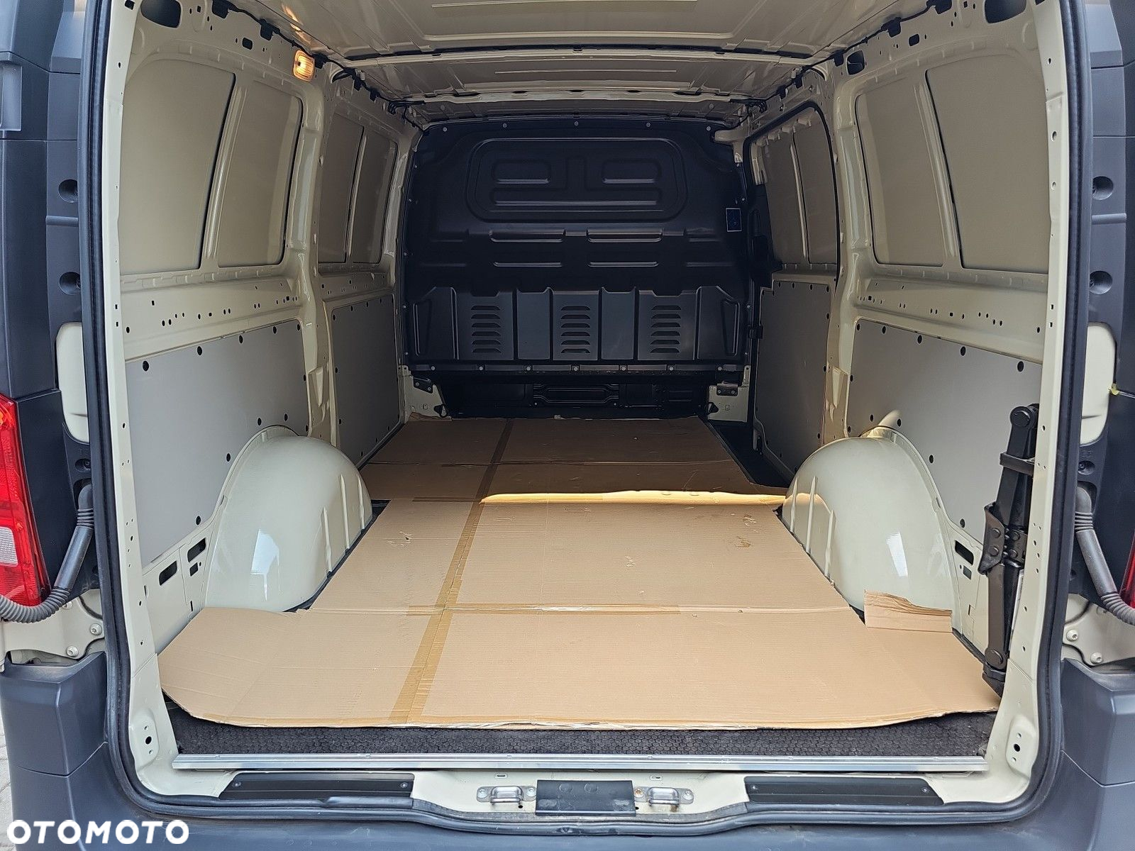 Mercedes-Benz vito Vito 110 cdi Furgon - 16