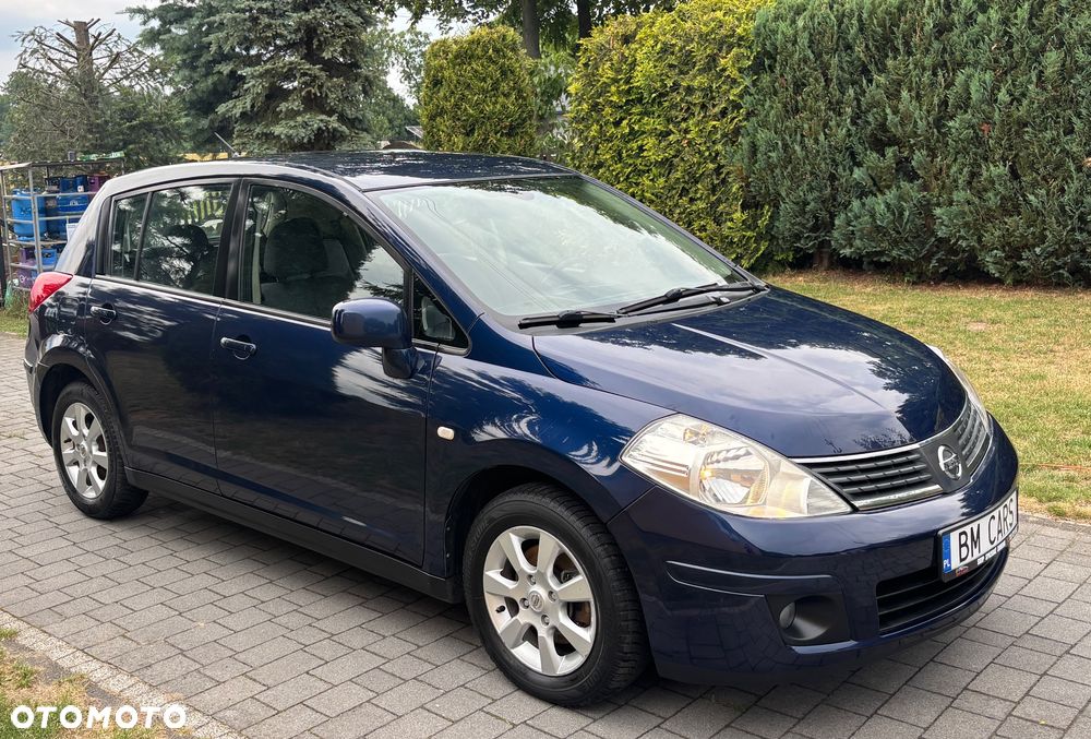 Nissan Tiida - 25