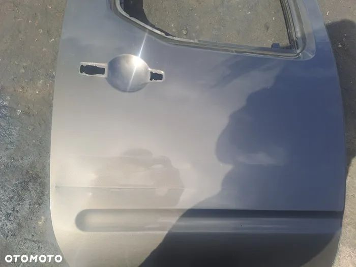 NISSAN NAVARA 15r DRZWI PRAWY TYŁ TYLNE GOŁE - 2